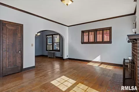 Living - 1907 S 5th St, Springfield, IL 62703 photo 1 of 6