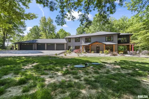 15282 New Salem Bluff Rd, Petersburg, IL 62675