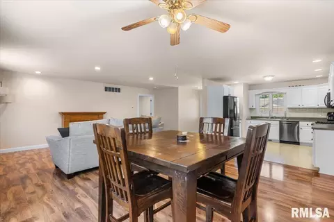 Dining - 3700 Bergamot Dr, Springfield, IL 62712 photo 1 of 1