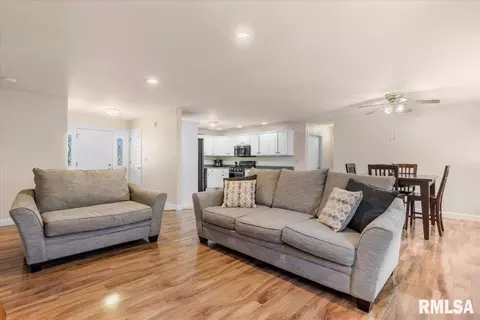 Living - 3700 Bergamot Dr, Springfield, IL 62712 photo 1 of 2