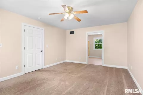 Bedroom - 3700 Bergamot Dr, Springfield, IL 62712 photo 2 of 7
