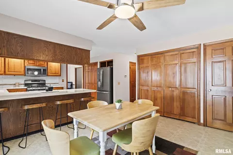Other - 2529 Wydown Ave, Springfield, IL 62704 photo 3 of 14