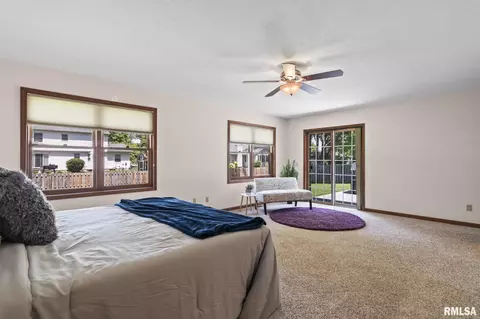 Bedroom - 2529 Wydown Ave, Springfield, IL 62704 photo 1 of 13