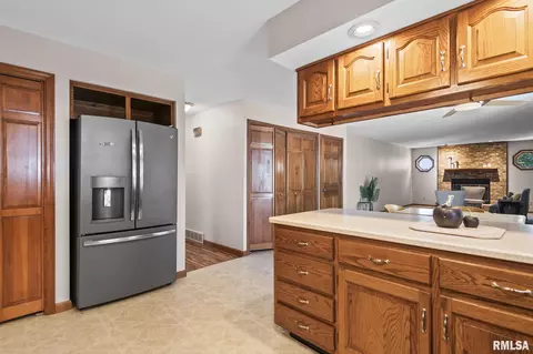 Other - 2529 Wydown Ave, Springfield, IL 62704 photo 4 of 14