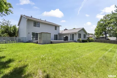 Exterior - 2529 Wydown Ave, Springfield, IL 62704 photo 4 of 7