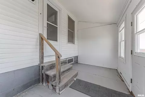 Exterior - 981 2550th St, Emden, IL 62635 photo 4 of 4