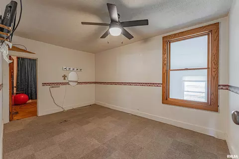 Bedroom - 981 2550th St, Emden, IL 62635 photo 2 of 7