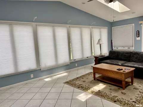 Other - 2405 Eastview Dr, Springfield, IL 62702 photo 1 of 11