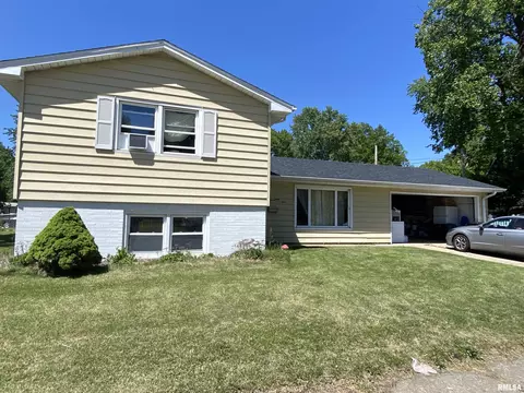 1701 Arcade Dr, Springfield, IL 62702
