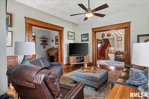 Living - 4502 Gaule Rd, Springfield, IL 62712 photo 3 of 7