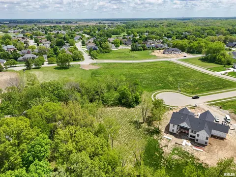 5000 Benton Pt, Springfield, IL 62711 photo 4