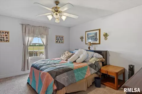 Bedroom - 3817 Sugar Loaf Dr, Springfield, IL 62711 photo 3 of 7
