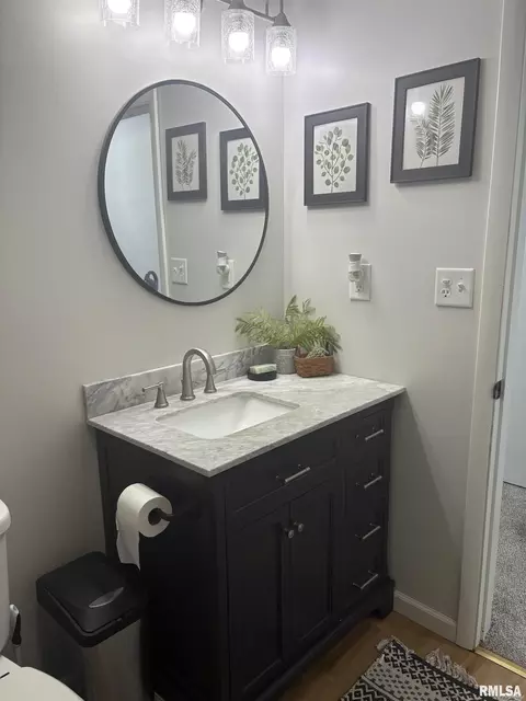 Bath - 2641 90th St, Gerlaw, IL 61435 photo 2 of 2