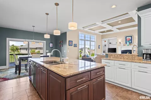 Kitchen - 5309 Whitemarsh Ct, Springfield, IL 62711 photo 6 of 8