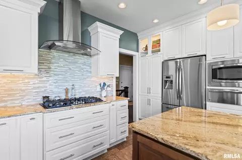 Kitchen - 5309 Whitemarsh Ct, Springfield, IL 62711 photo 4 of 8