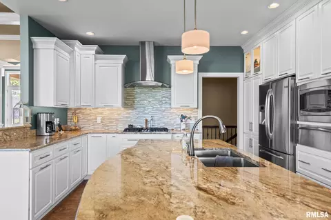 Kitchen - 5309 Whitemarsh Ct, Springfield, IL 62711 photo 3 of 8