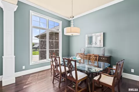 Dining - 5309 Whitemarsh Ct, Springfield, IL 62711 photo 1 of 7
