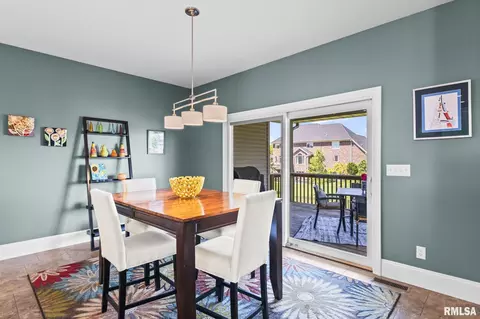 Dining - 5309 Whitemarsh Ct, Springfield, IL 62711 photo 5 of 7