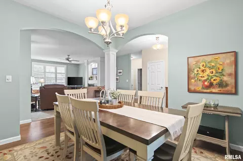 Dining - 2503 Interlacken Dr, Springfield, IL 62704 photo 2 of 5