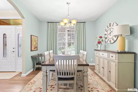 Dining - 2503 Interlacken Dr, Springfield, IL 62704 photo 1 of 5