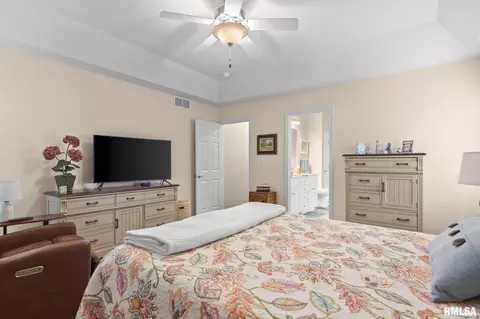 Bedroom - 2503 Interlacken Dr, Springfield, IL 62704 photo 2 of 8