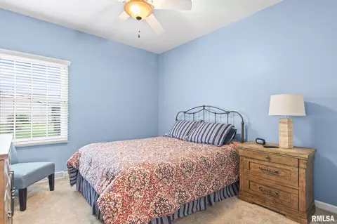Bedroom - 2503 Interlacken Dr, Springfield, IL 62704 photo 4 of 8