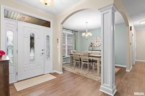 Entry Way - 2503 Interlacken Dr, Springfield, IL 62704 photo 1 of 2