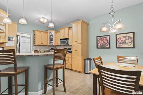Dining - 2503 Interlacken Dr, Springfield, IL 62704 photo 4 of 5