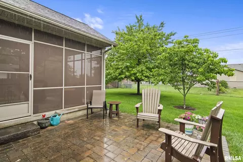 Exterior - 2503 Interlacken Dr, Springfield, IL 62704 photo 4 of 6