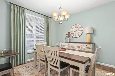 Dining - 2503 Interlacken Dr, Springfield, IL 62704 photo 3 of 5