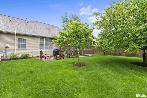 Exterior - 2503 Interlacken Dr, Springfield, IL 62704 photo 5 of 6