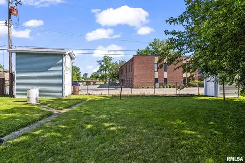 Exterior - 6 Evergreen Ct, Springfield, IL 62704 photo 1 of 3