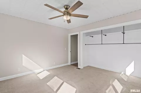 Bedroom - 6 Evergreen Ct, Springfield, IL 62704 photo 1 of 11