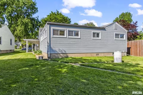 Exterior - 6 Evergreen Ct, Springfield, IL 62704 photo 3 of 3