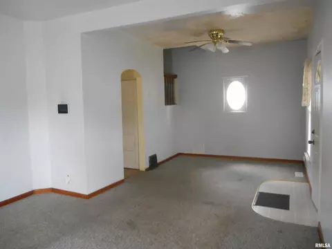 Living - 1805 E Keys Ave, Springfield, IL 62702 photo 1 of 3