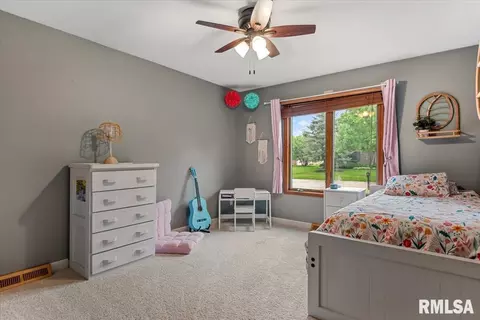 Bedroom - 225 Appomattox Dr, Springfield, IL 62711 photo 6 of 7