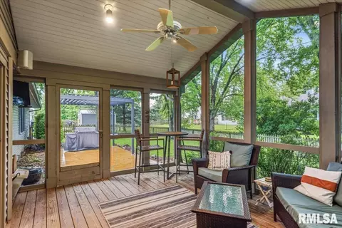 Exterior - 225 Appomattox Dr, Springfield, IL 62711 photo 5 of 12