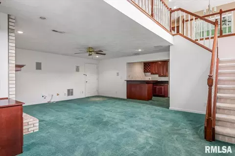 Living - 5001 Eagle Rdg, Springfield, IL 62711 photo 8 of 10