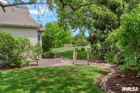 Exterior - 5001 Eagle Rdg, Springfield, IL 62711 photo 3 of 8