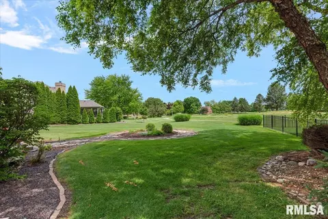 Exterior - 5001 Eagle Rdg, Springfield, IL 62711 photo 4 of 8