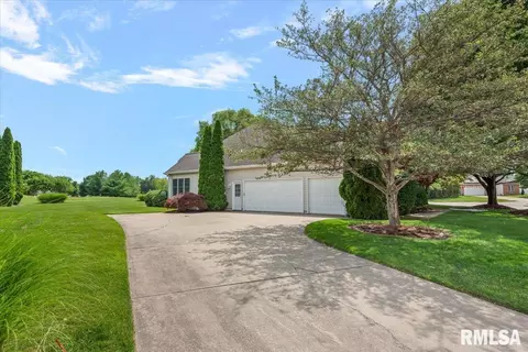 Exterior - 5001 Eagle Rdg, Springfield, IL 62711 photo 2 of 8