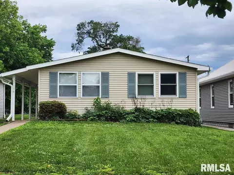 2716 College Ave, Quincy, IL 62301