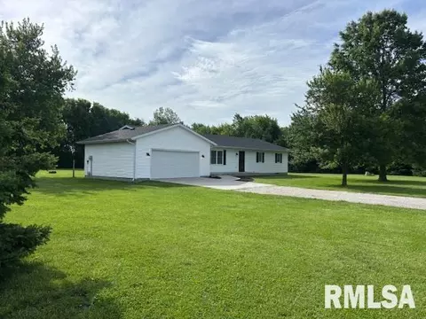 5660 Wesley Chapel Rd, Chatham, IL 62629