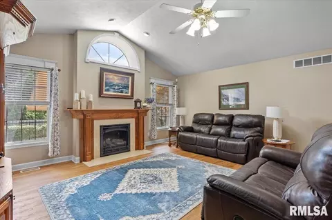 Other - 5316 Manhattan Dr, Springfield, IL 62711 photo 2 of 10