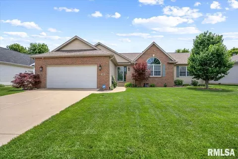 Exterior - 5316 Manhattan Dr, Springfield, IL 62711 photo 2 of 13