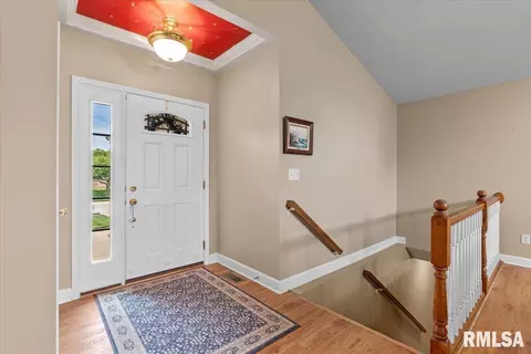 Entry Way - 5316 Manhattan Dr, Springfield, IL 62711 photo 3 of 6