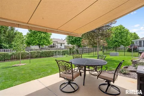 Exterior - 5316 Manhattan Dr, Springfield, IL 62711 photo 5 of 13
