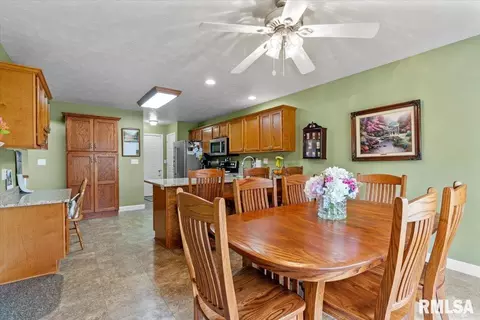 Other - 5316 Manhattan Dr, Springfield, IL 62711 photo 4 of 10