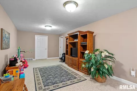 Other - 5316 Manhattan Dr, Springfield, IL 62711 photo 7 of 10