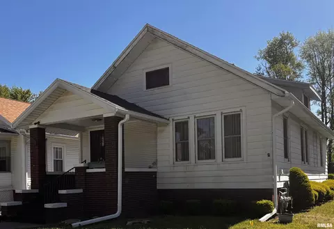 1267 Florence Ave, Galesburg, IL 61401